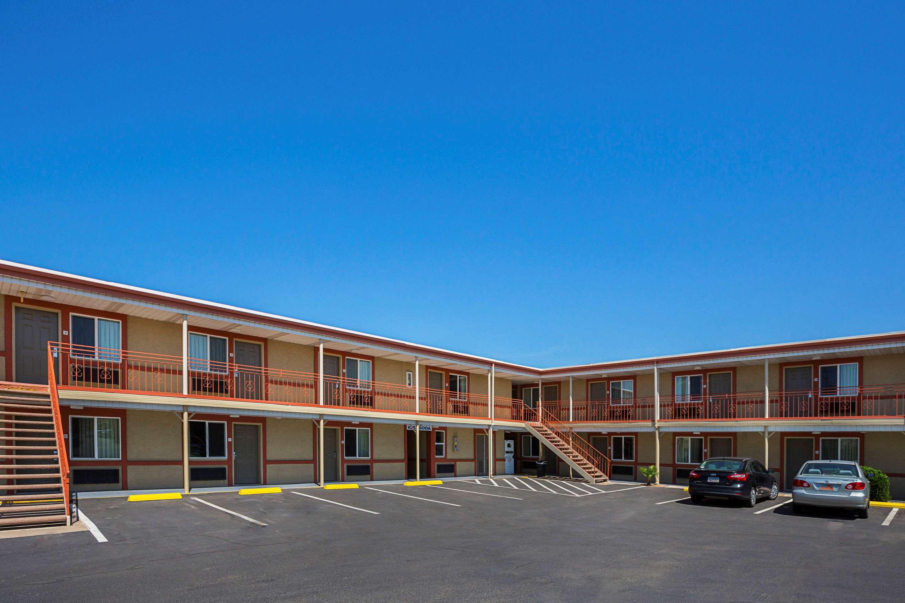 Econo Lodge Hurricane Zion Park Area Exterior foto